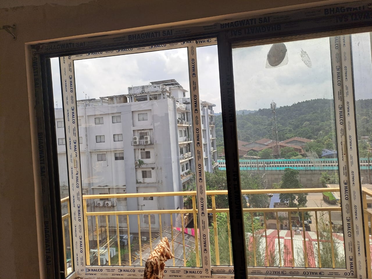 WhatsApp Image 2025-11-09 at 10.07.52_60221750